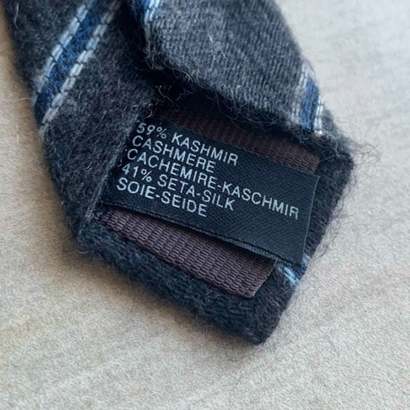 Krizia Uomo SOFT Cashmere Blend Striped Tie - Picture 4 of 6